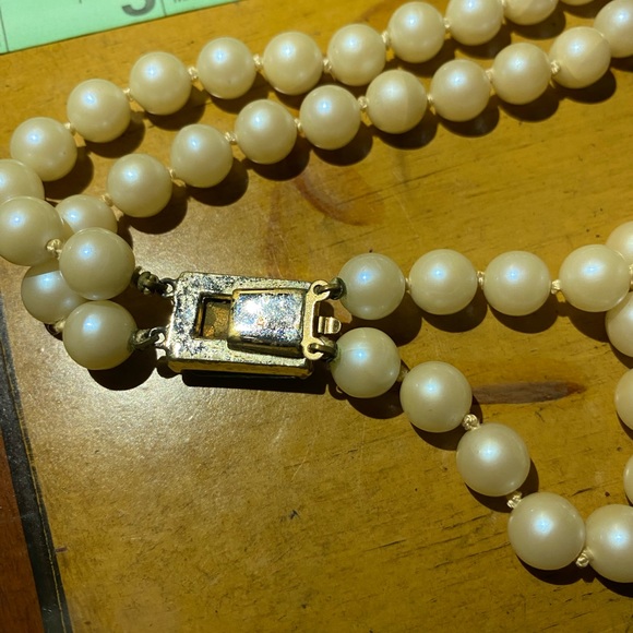 Vintage double strand faux pearls necklace - Picture 7 of 13